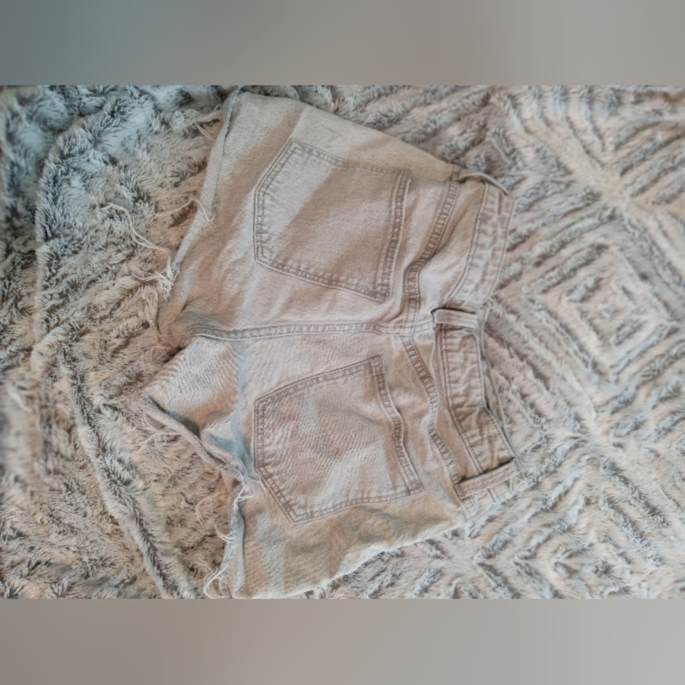 Universal Thread Grey Shorts - Picture 2 of 3